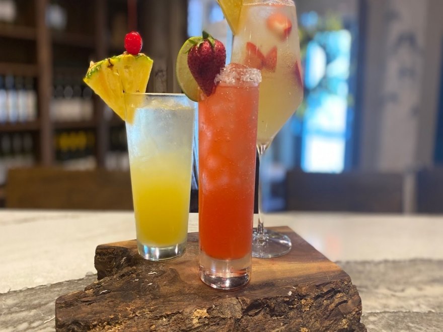 Pines Public House & Eatery